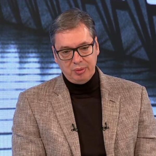 Predsednik Vučić o incidentu u Skupštini: "Pozivam na razgovor i vlast i opoziciju"
