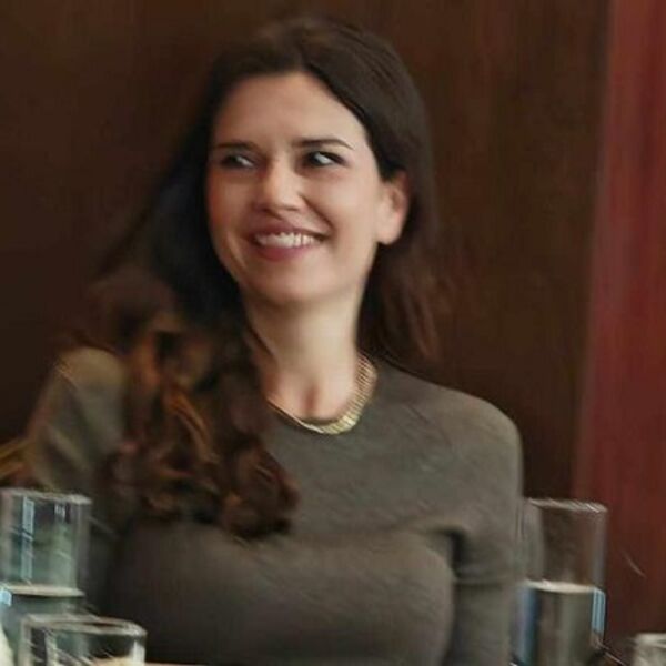 Anica Lazić bez brusa, ljudi pilje u ovaj prizor: Uhvaćena u cik zore, šta radi ona to? (FOTO)