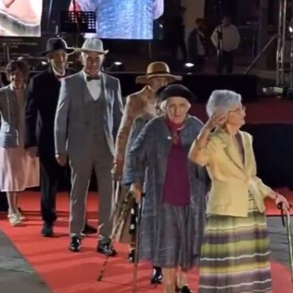 "Zasijala suza u oku, ali osmeh mi na usnama...": Modna revija u Podgorici raznežila region, pa pogledajte ih samo!