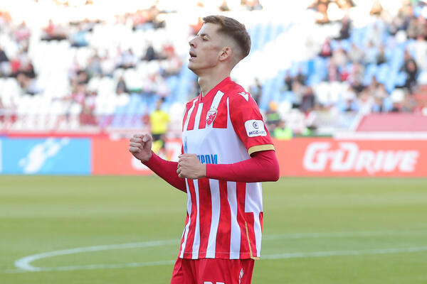 Luka Ilić zvanično kod Veljka Paunovića - poznato koliko je zaradila Crvena zvezda (Foto)