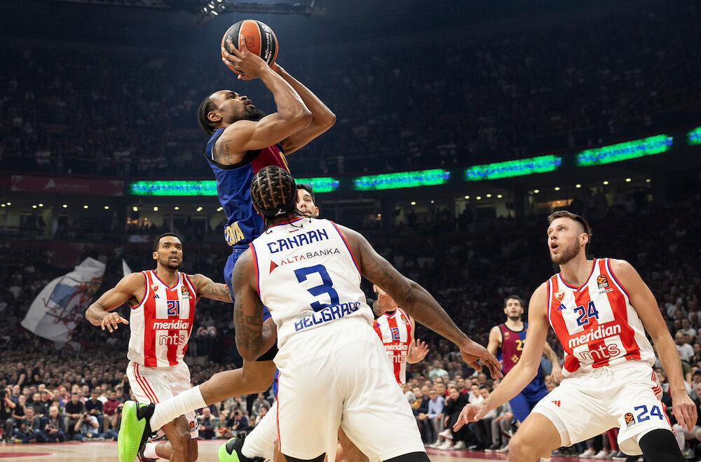 Kevin Panter na utakmici Crvene zvezde i Barselone