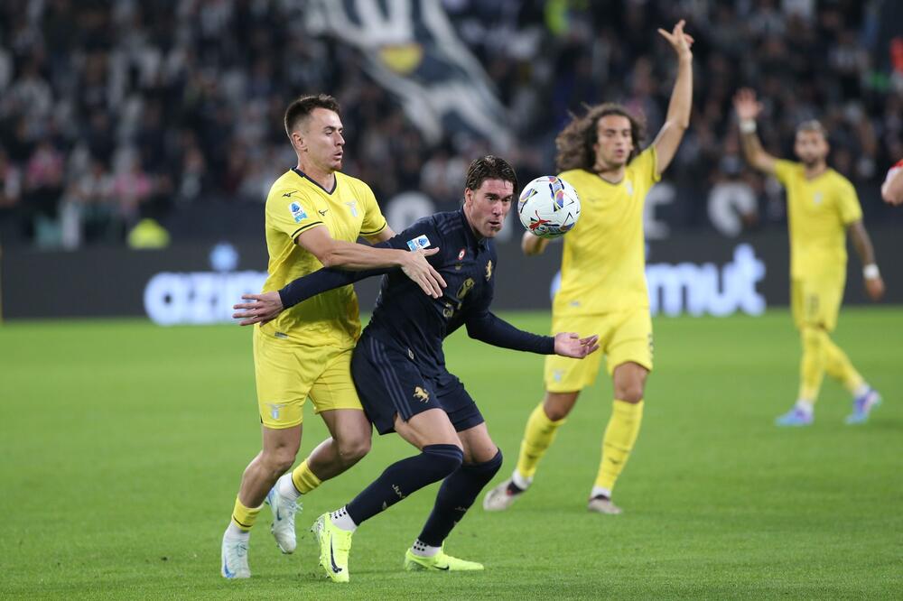 Dušan Vlahović pred transferom karijere?!