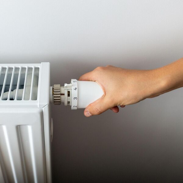 Odzračili ste radijator, ali i dalje ne greje kako valja: Evo u čemu je problem, samo uradite ovo!