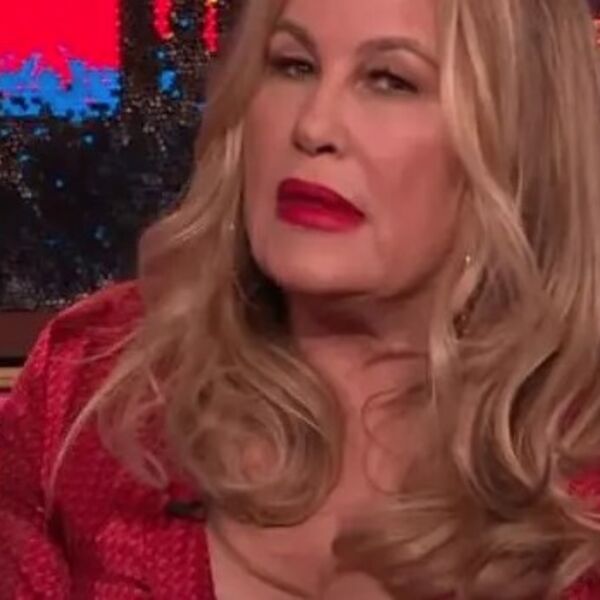 Prstata plavuša lagala je da ima bliznakinju, da bi izlazila istovremeno sa 2 muškarca: Evo kako se to završilo