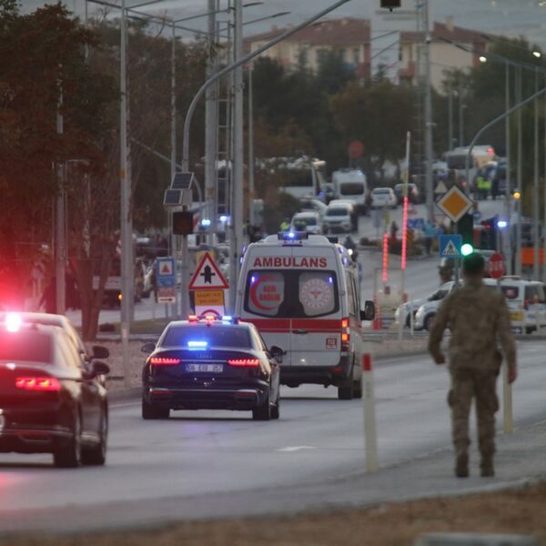 Turska zavijena u crno! Najmanje 16 ljudi poginulo u dve stravične saobraćajke, na desetine povređeno (FOTO)