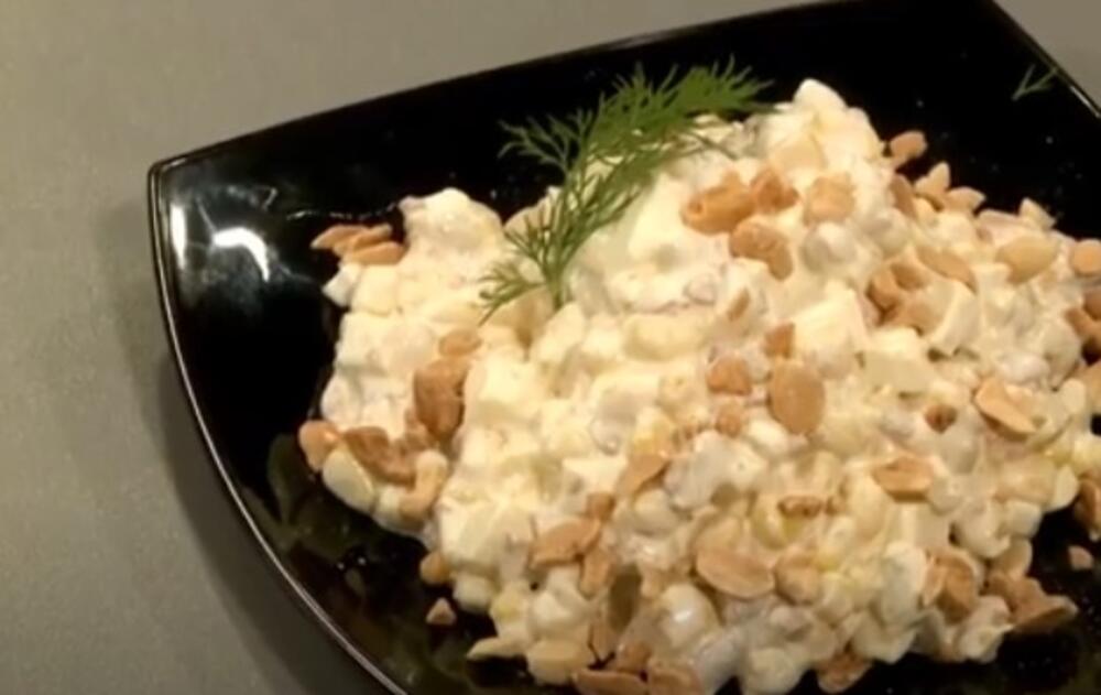 Najkremastije predjelo za slavu: Ova salata sa stola nestaje dok trepnete, kombinacija sastojaka kida (RECEPT)