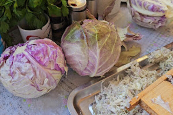 Kako ćete zaustaviti kvarenje kiselog kupusa? Uradite ovo i ostaće hrskav i ukusan sve do leta!