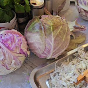 Kako ćete zaustaviti kvarenje kiselog kupusa? Uradite ovo i ostaće hrskav i ukusan sve do leta!