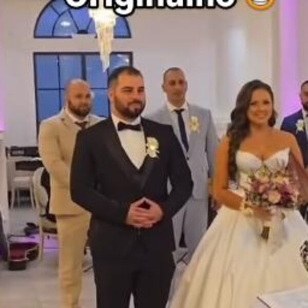 Deli se šok snimak sa srpske svadbe! Svi su čekali da mladoženja kaže "da", ono što je uradio nema ni na filmovima