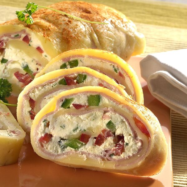 Pravo čudo na tanjiru: Slani rolat pun sočnog nadeva, a ovo je trik kako da vam ne puca pri savijanju