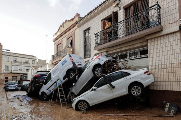Horor u Aziji, poginulo preko 500 ljudi: Užasne poplave samo odnose živote