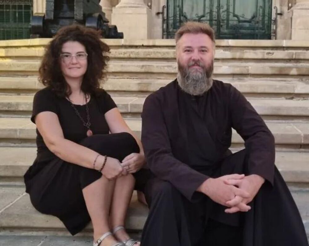 Predrag Popović sa suprugom danas