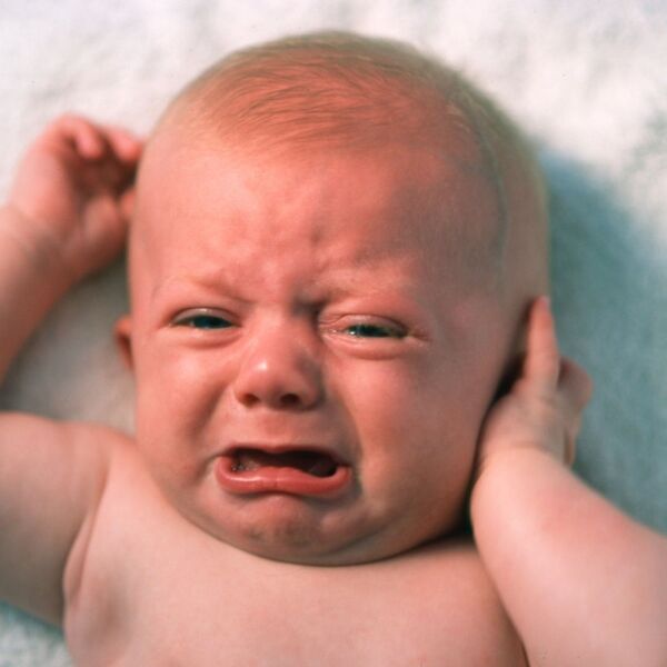 Šok priča koja će vam zalediti krv u žilama: Prvi komšija čuo plač, a posle 10 godina majka saznala strašnu istinu