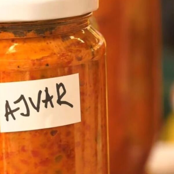 Ovako se pravi najlepši domaći ajvar: Provereni recept sa „malim tajnama“ za savršen ukus