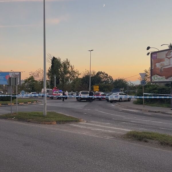 DETE STARO 12 GODINA VOZILO AUTO, PA POKOSILO PEŠAKA Užas u Nikšiću: Čovek završio u bolnici sa TEŠKIM POVREDAMA!