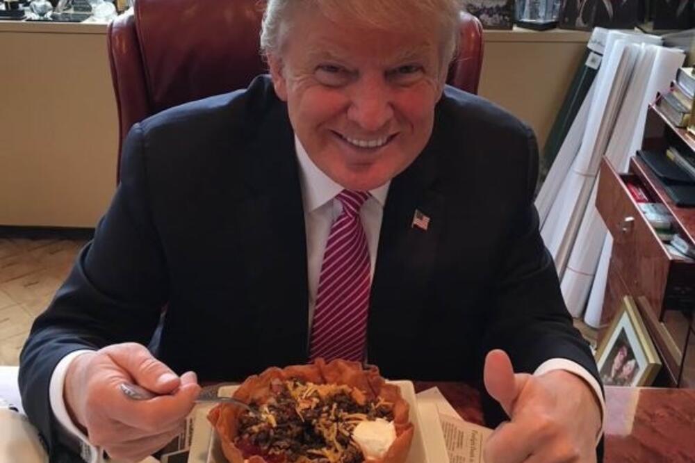 Tramp bi na Balkanu dobio još 100 kilograma: Evo šta jede američki predsednik i koje mu je omiljeno jelo (FOTO)