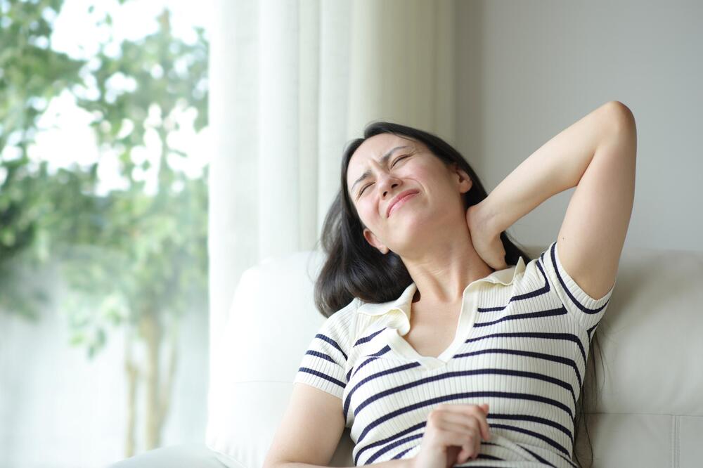 3 vežbe koje mogu opustiti ukočen vrat i smanjiti bol: Olakšanje dolazi veoma brzo, ovo svi treba da znaju