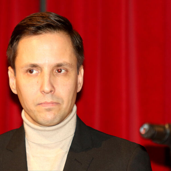 Tuga u domu našeg glumca! Preminuo mu otac, a on se oglasio vrlo bolnim rečima: ''Ćalac moj, najtužniji dan...''