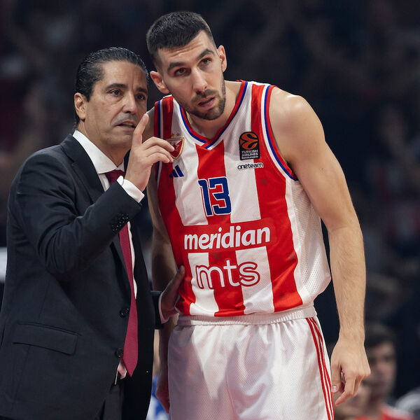 Janis Sferopulos gleda u pravcu najvećeg pojačanja Crvene zvezde!