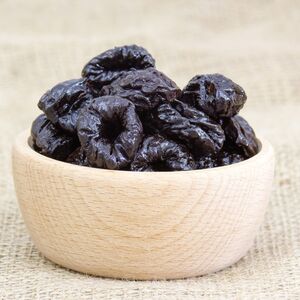 EVO ŠTA SE DESI U ORAGNIZMU AKO SVAKO JUTRO POJEDE 3 SUVE ŠLJIVE: Creva će vam raditi kao sat, a utiče i na ovo!