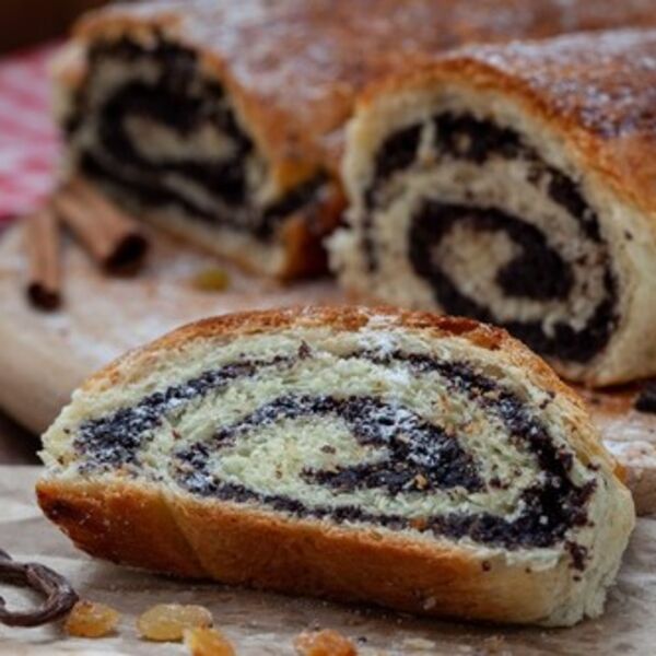 Banatska štrudla sa makom koja nema konkurenciju: Ovi trikovi iskusnih domaćica čine je neodoljivom, vredi probati