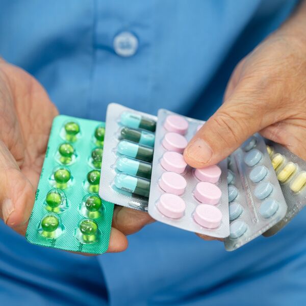 Ako pijete lekove, nikad, ali nikad nemojte jesti ovo voće: Može biti kobno po vaš organizam