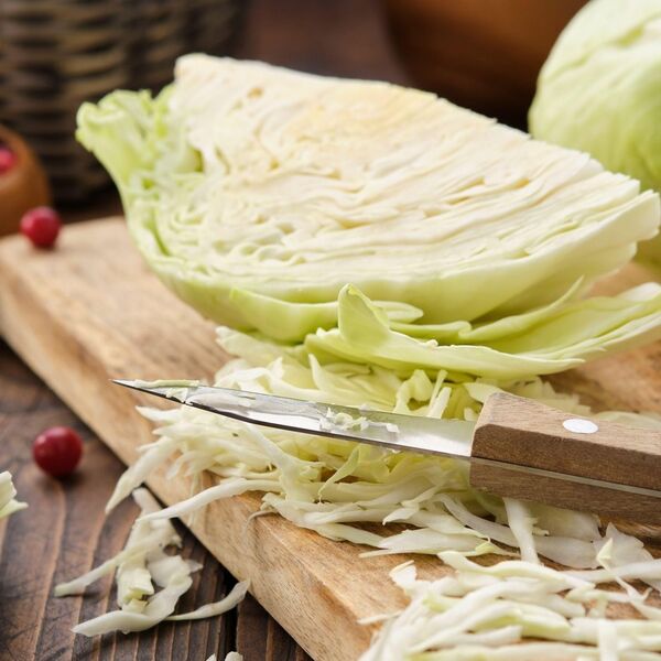 Kupus salata se najbrže i najlakše napravi na ovaj način: Trik koji će vas oduševiti!