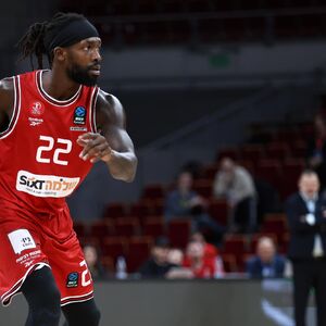 Bomba: Crno-beli doveli moćno pojačanje!