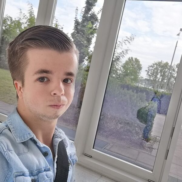 Darko (23) ima 114 centimetara, svega 20 kilograma i prkosi svemu što život baci pred njega: Ove reči morate čuti