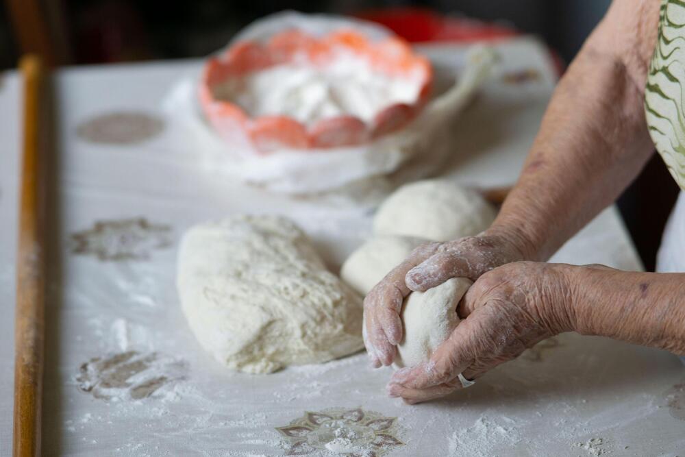 Ovo je trik kako da kora za pitu bude savršeno tanka: Tajna je baš u ovome, domaćice, ovo morate znati