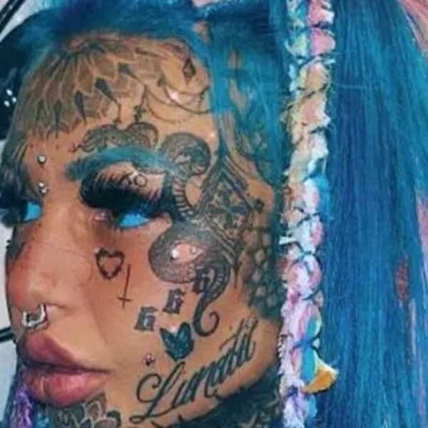 Bila je cela prekrivena tetovažama, a onda su joj sve skinuli: Kad se pogledala u ogledalo, zaplakala je od šoka
