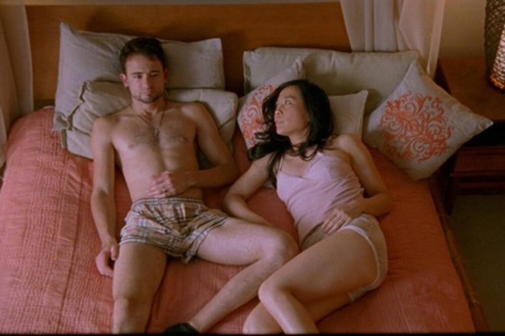 Nisu marili za ljude koji ih gledaju: Snimali intimni odnos pred svima, kamera zabeležila svaki detalj bez cenzure