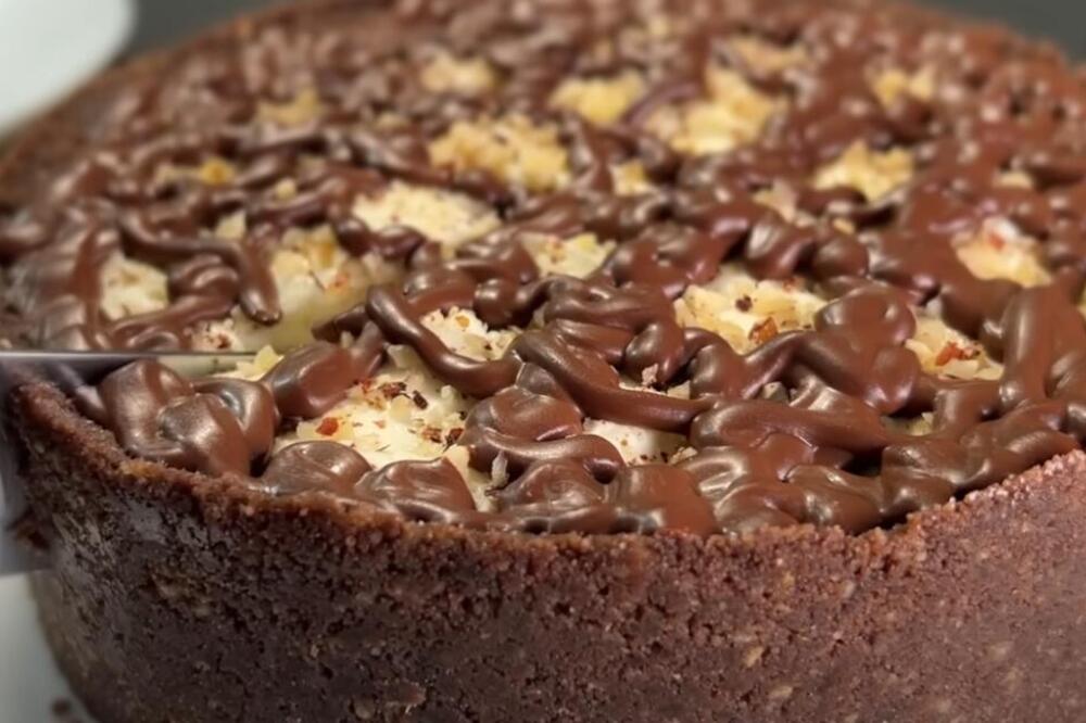 Ova genijalna torta je gotova bez pečenja! Zaludela je internet, a u nju ne ide ni brašno