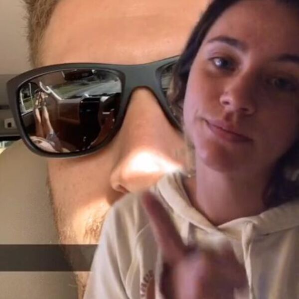 Da li vidite dokaz neverstva na ovoj slici? Razotkrila dečka posle selfija, milioni ljudi ostali zatečeni