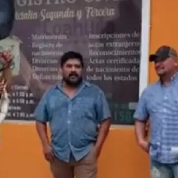 Krenuo da se razvede, poveo trubače, a onda...Pogledajte zašto je ovaj snimak postao potpuni hit (VIDEO)