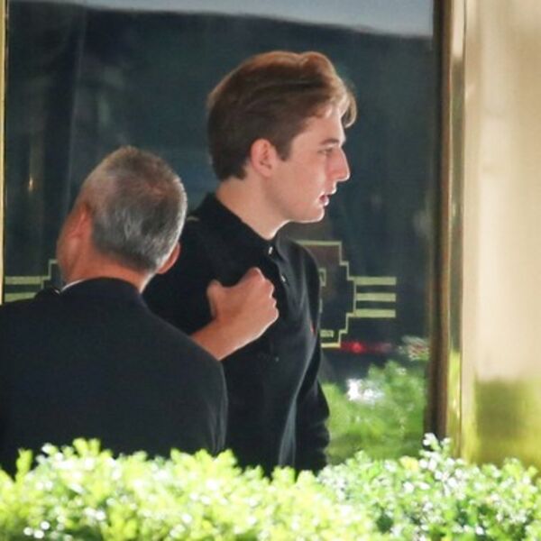 Šta li će majka Jugoslovenka reći? Naslednik najmoćnijeg čoveka pobegao iz zlatnog kaveza - mamin sin našao devojku