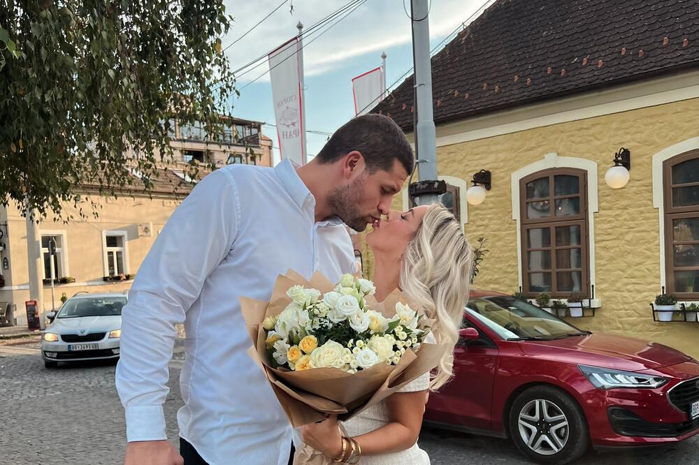 Espreso saznaje! Evo kada se porađa zanosna Zvezda Granda i kog je pola beba