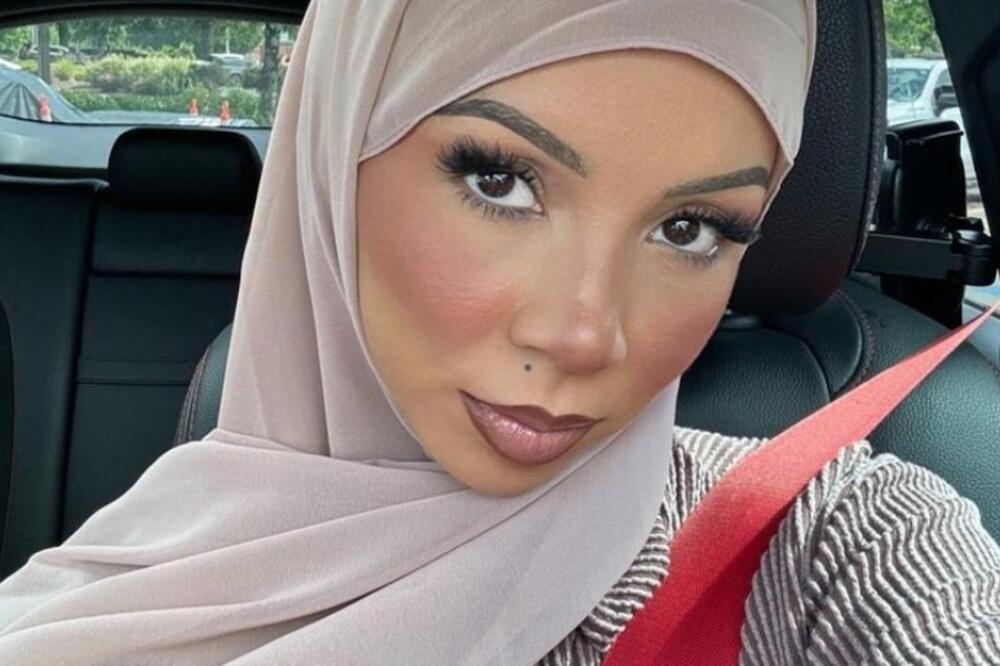 Prvo se slikala gola, a sad prešla u islam: Muslimanka zabezeknula narod zbog odluke, kako je samo mogla?