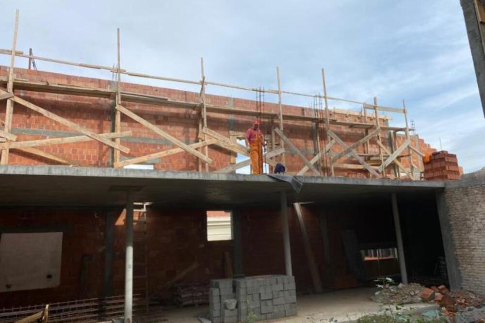 Velika akcija, muljali sa gradnjom, pa pohapšeni: Dolijalo 14 osoba, evo za šta se tačno terete!