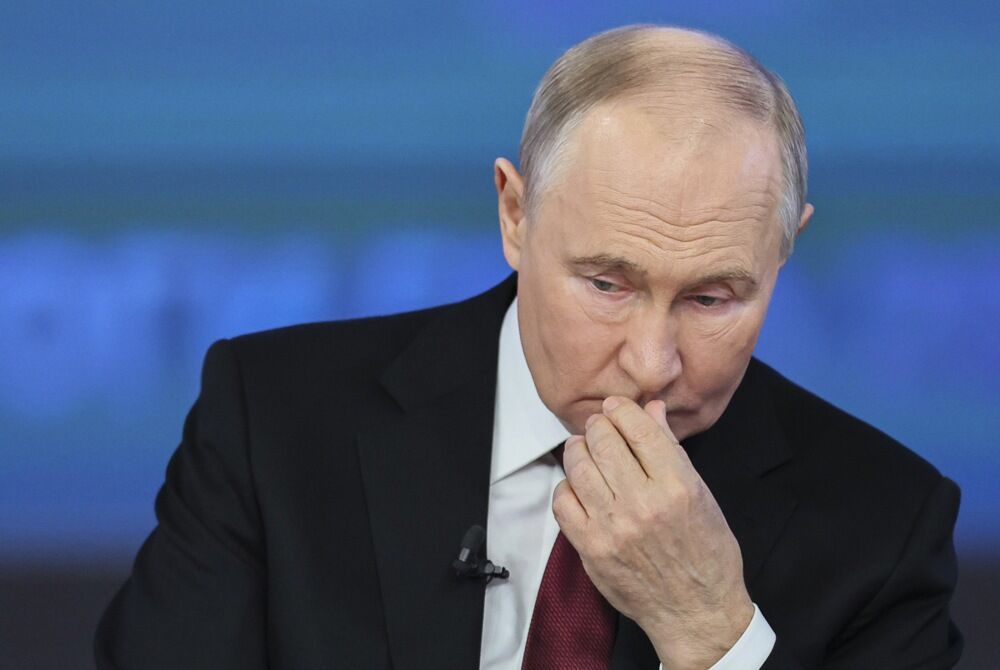 EU in Združeno kraljestvo zmanjšali zgornjo mejo cene ruske nafte