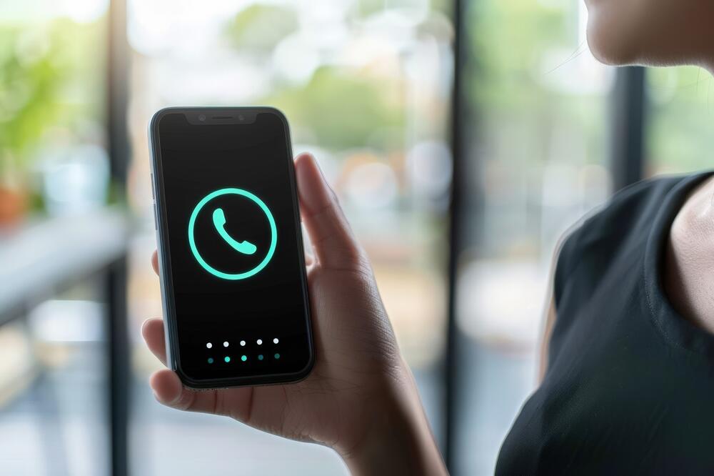 MUP UPOZORAVA, PAZITE KOME SE JAVLJATE NA TELEFON! Prikaže vam poznat broj, čak i ISTI GLAS, a iza svega stoji...