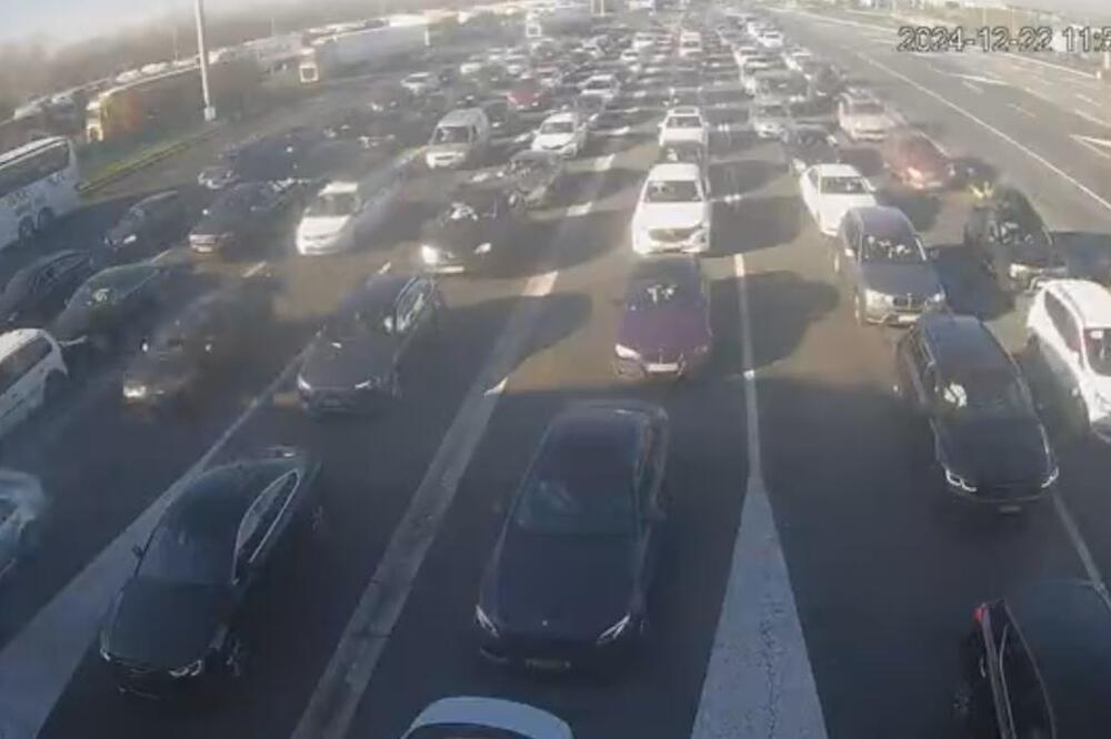 Saobraćajne gužve na graničnim prelazima: Vozači naoružajte se strpljenjem, ovde se čeka i do 5 sati!