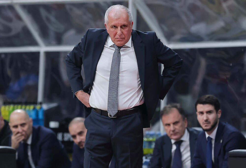 Željko Obradović na meču protiv Crvene zvezde u okviru ABA lige