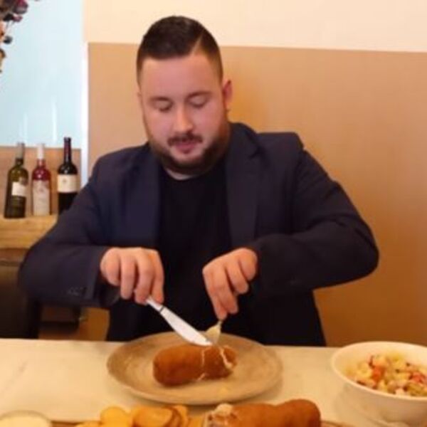 "Karađorđeva na steroidima": Hrvati nam "maznuli" specijalitet i dali mu novo ime - Srbi poludeli od besa! (VIDEO)