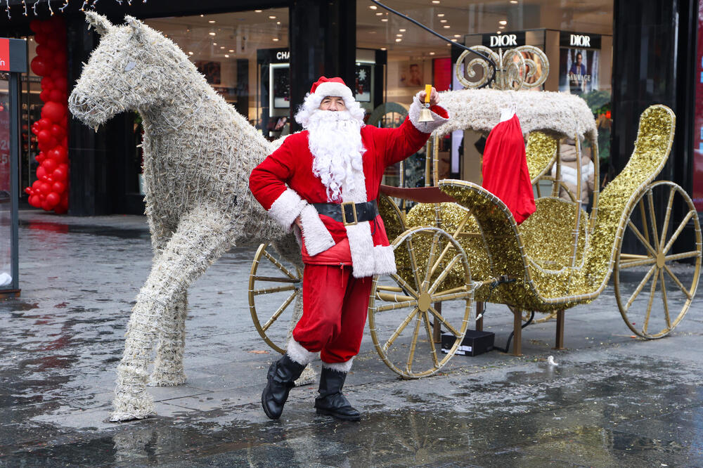 Kalendar neradnih dana u 2026. obećava lepšu godinu koja dolazi! Imamo mini odmor od 4 povezana dana, i to nije sve