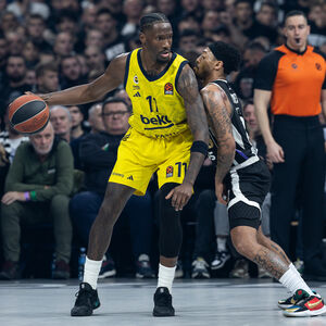 Najdžel Hejs-Dejvis želi veću platu od Vasilija Micića! Fenerbahče priprema novu ponudu, Hapoel je već ima