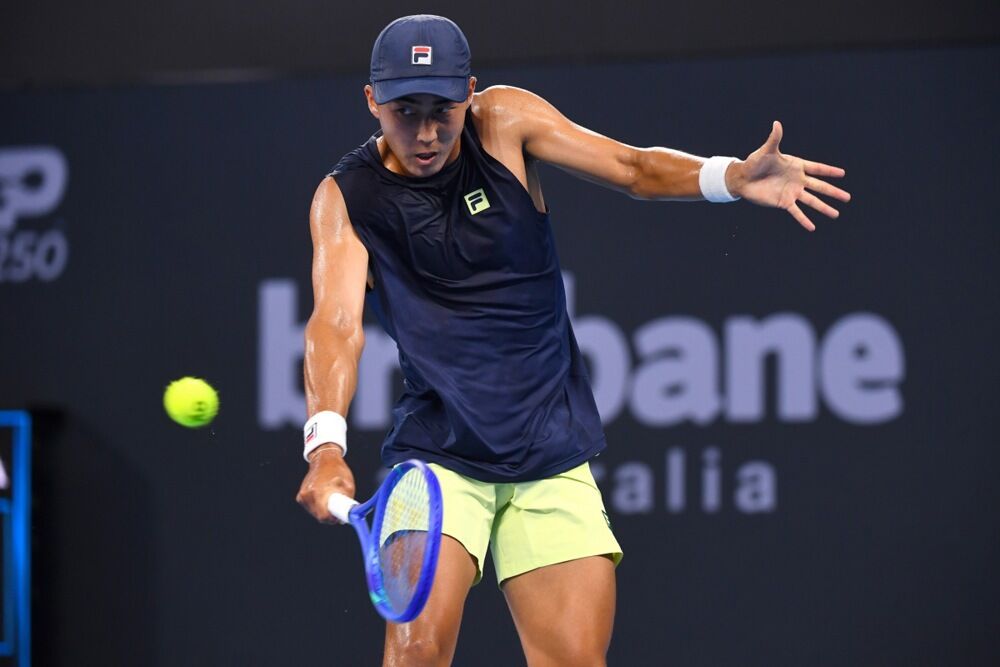 Rinki Hidžikata na meču protiv Novaka Đokovića