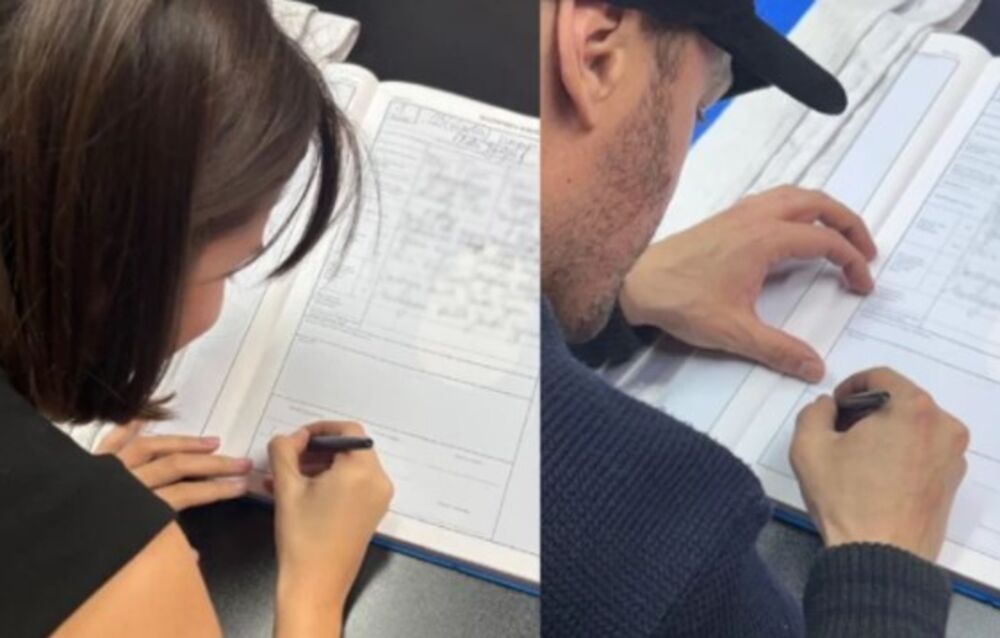 Sofija i igor potpisuju papire za brak