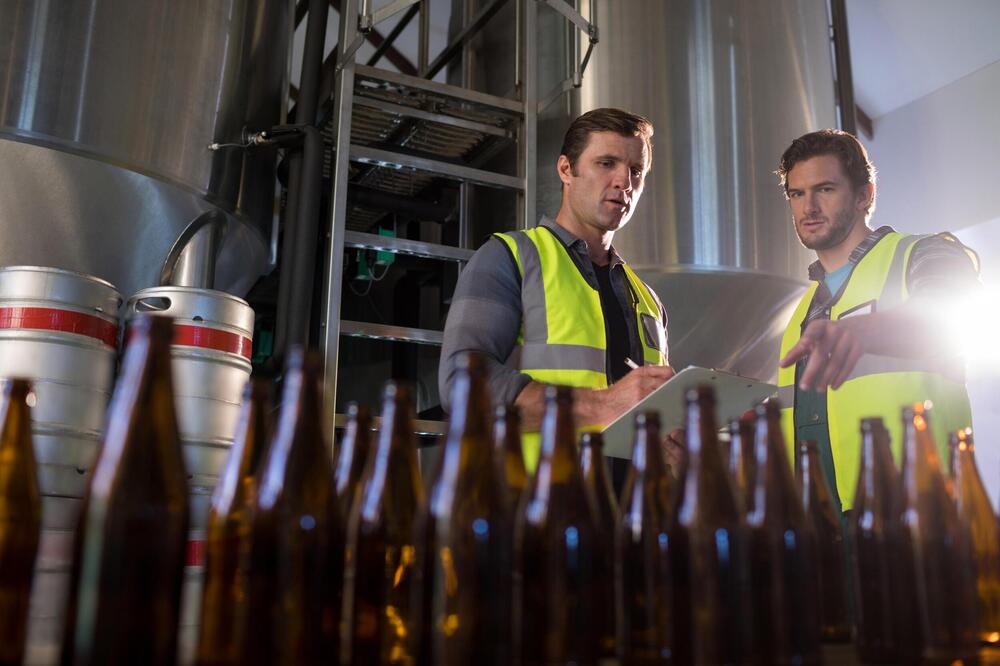 Šta će biti sa gastarbajterima u Nemačkoj? Svaka treća kompanija planira otpuštanja radnika