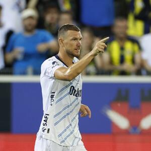 Veliki povratak: Džeko pojačava velikana!